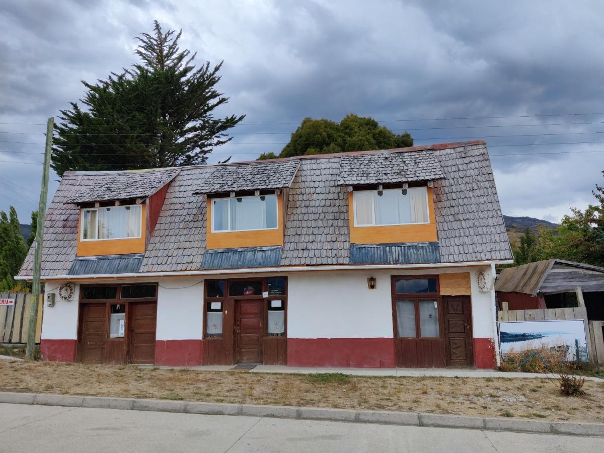 Hosteria Huemules Puerto Guadal Esterno foto
