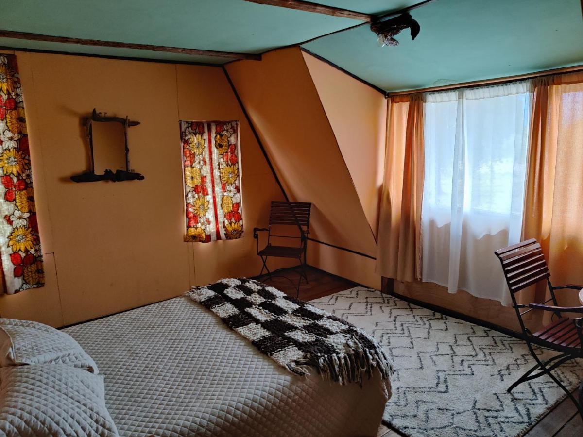 Hosteria Huemules Puerto Guadal Esterno foto