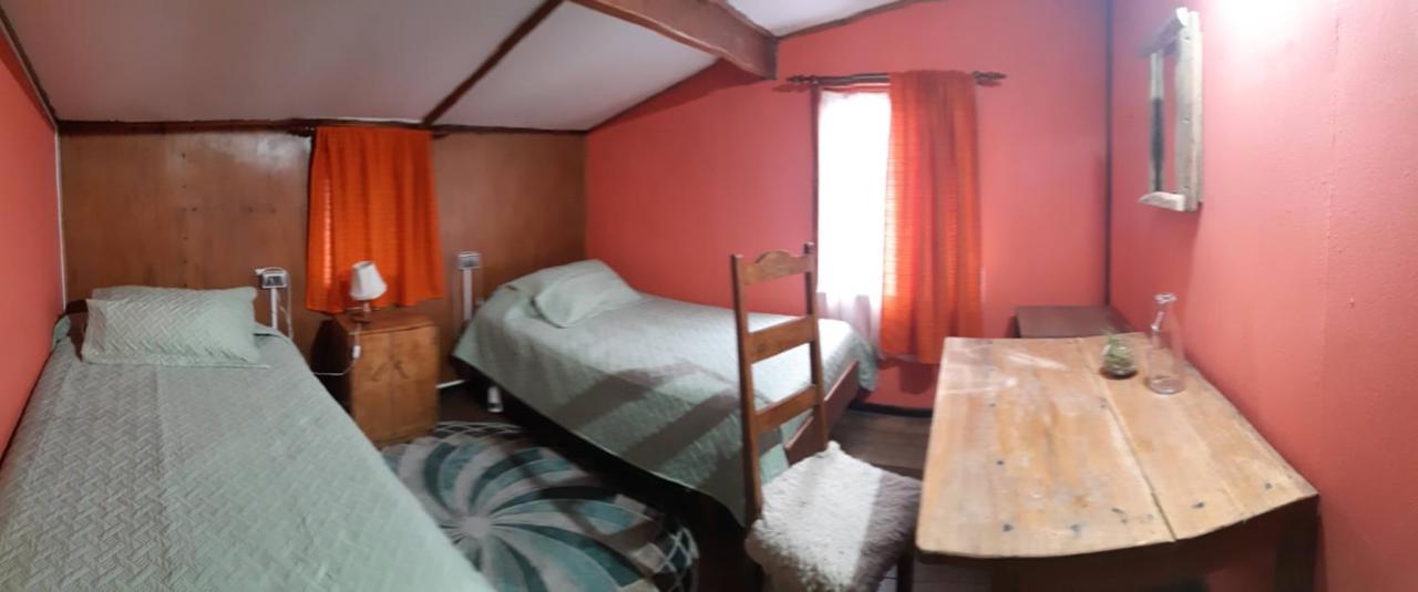 Hosteria Huemules Puerto Guadal Esterno foto